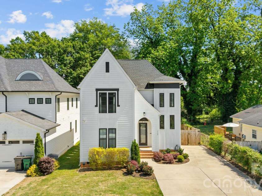 1408 Caldwell Street, Charlotte, NC 28206.  MLS# CAR4349076, YatesRealty ID 28911. 