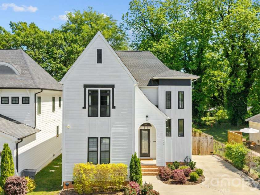 1408 Caldwell Street, Charlotte, NC 28206.  MLS# CAR4349076, YatesRealty ID 28911. 