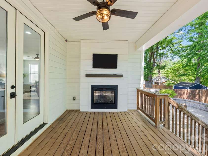 1408 Caldwell Street, Charlotte, NC 28206.  MLS# CAR4349076, YatesRealty ID 28911. 