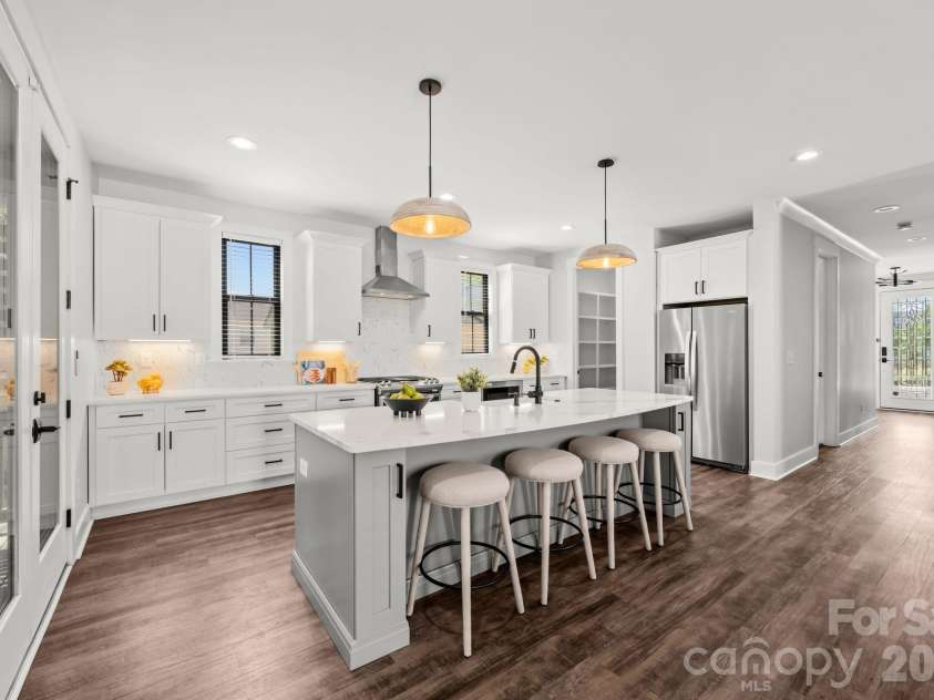 1408 Caldwell Street, Charlotte, NC 28206.  MLS# CAR4349076, YatesRealty ID 28911. 