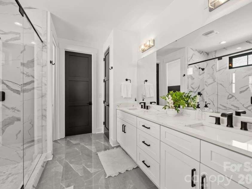 1408 Caldwell Street, Charlotte, NC 28206.  MLS# CAR4349076, YatesRealty ID 28911. 