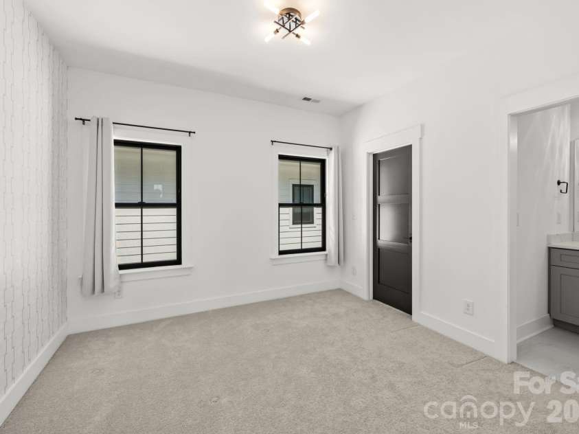 1408 Caldwell Street, Charlotte, NC 28206.  MLS# CAR4349076, YatesRealty ID 28911. 