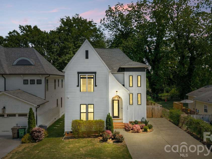 1408 Caldwell Street, Charlotte, NC 28206.  MLS# CAR4349076, YatesRealty ID 28911. 
