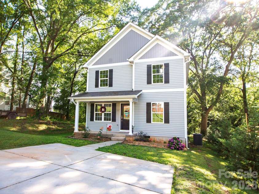 509 Sacco Extension, Belmont, NC 28012.  MLS# CAR4385625, YatesRealty ID 28912. 