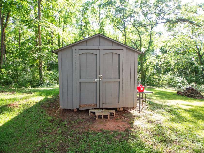 509 Sacco Extension, Belmont, NC 28012.  MLS# CAR4385625, YatesRealty ID 28912. 