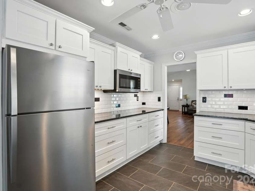 2902 Cherry Blossom Court, Fort Mill, SC 29715.  MLS# CAR4282554, YatesRealty ID 28913. 