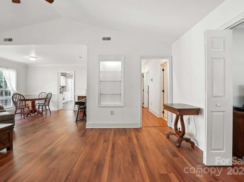 2902 Cherry Blossom Court, Fort Mill, SC 29715.  MLS# CAR4282554, YatesRealty ID 28913. Entry