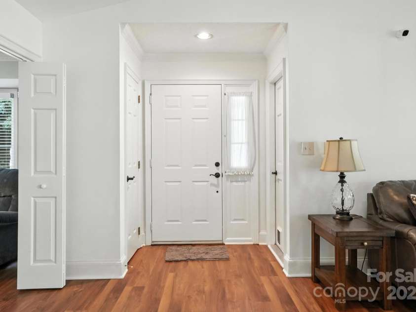 2902 Cherry Blossom Court, Fort Mill, SC 29715.  MLS# CAR4282554, YatesRealty ID 28913. Foyer