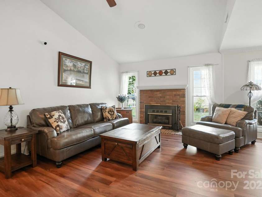 2902 Cherry Blossom Court, Fort Mill, SC 29715.  MLS# CAR4282554, YatesRealty ID 28913. Living Room