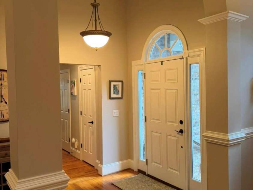 914 Players Ridge Road, Hickory, NC 28601.  MLS# CAR4387638, YatesRealty ID 28913. 