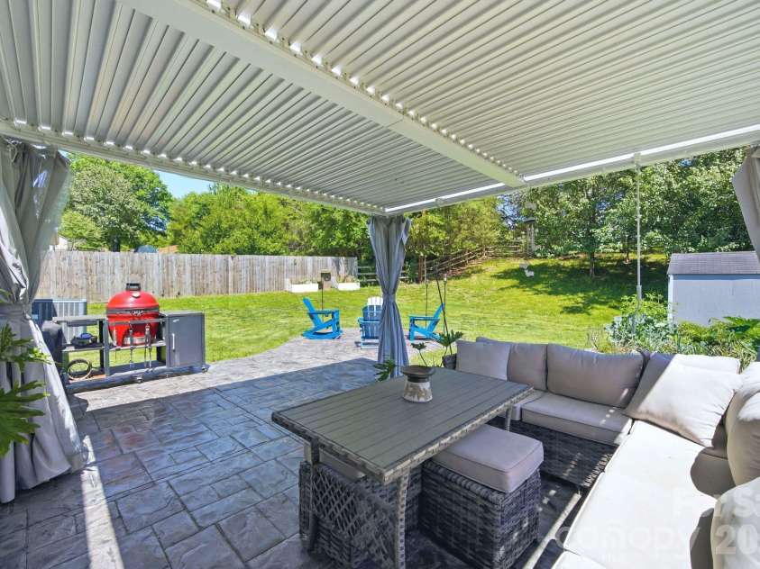 14023 Eden Court, Pineville, NC 28134.  MLS# CAR4387552, YatesRealty ID 28915. 
