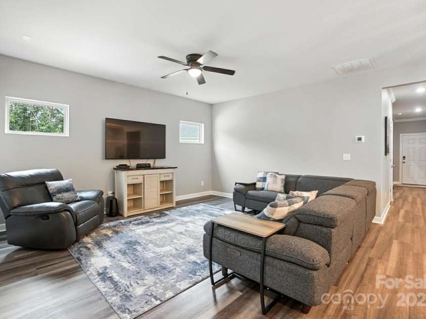 4149 Longmore Lane, Kannapolis, NC 28081.  MLS# CAR4277968, YatesRealty ID 28915. 