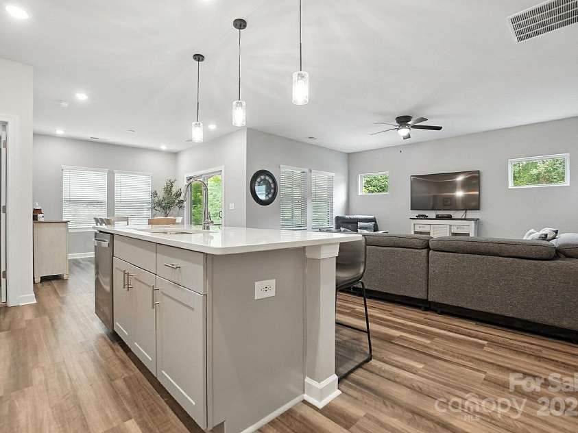 4149 Longmore Lane, Kannapolis, NC 28081.  MLS# CAR4277968, YatesRealty ID 28915. 