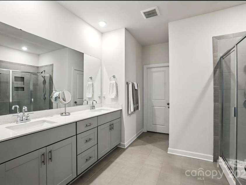 4149 Longmore Lane, Kannapolis, NC 28081.  MLS# CAR4277968, YatesRealty ID 28915. 