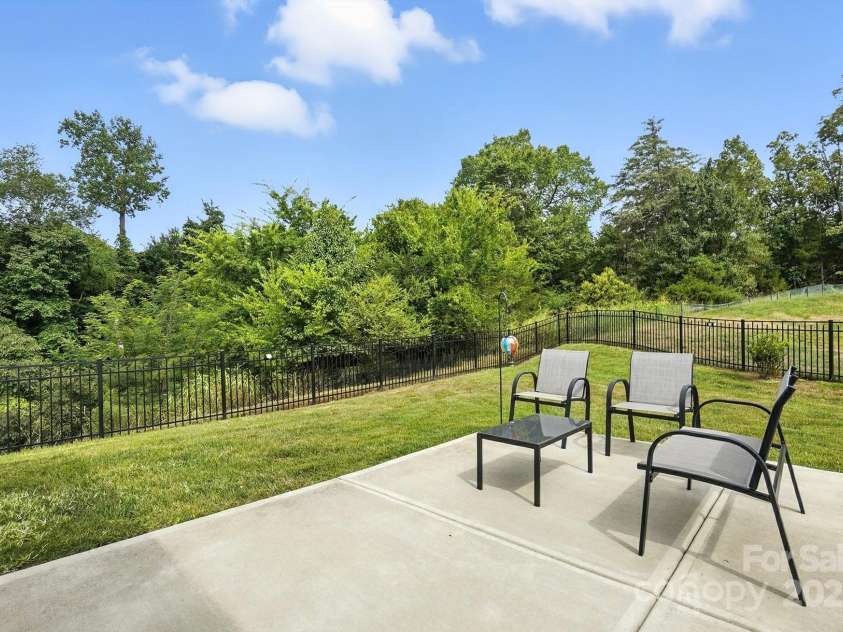 4149 Longmore Lane, Kannapolis, NC 28081.  MLS# CAR4277968, YatesRealty ID 28915. 