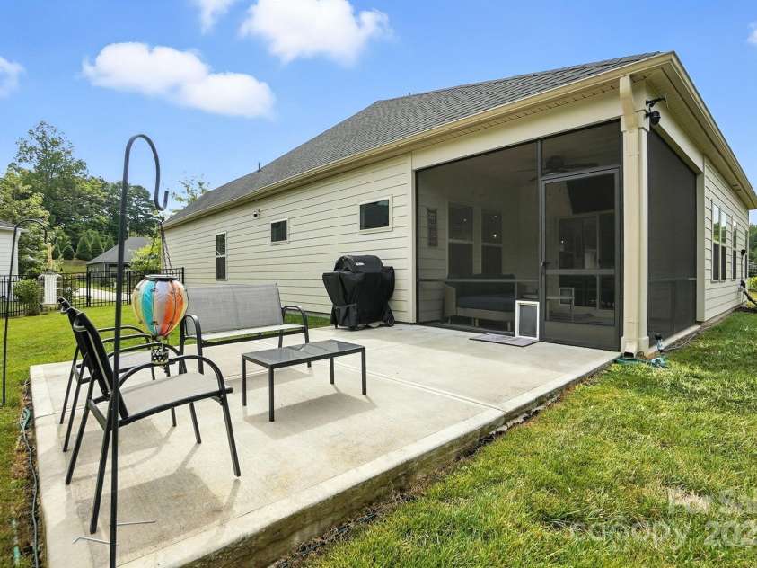 4149 Longmore Lane, Kannapolis, NC 28081.  MLS# CAR4277968, YatesRealty ID 28915. 