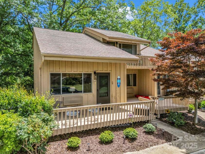 140 West Lake Drive, Lake Lure, NC 28746.  MLS# CAR4281158, YatesRealty ID 28916. 