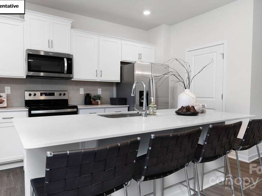 135 Rustling Waters Drive, Mooresville, NC 28117.  MLS# CAR4286572, YatesRealty ID 28917. 