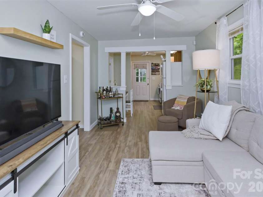 83 View Street, Marion, NC 28752.  MLS# CAR4376299, YatesRealty ID 28919. 