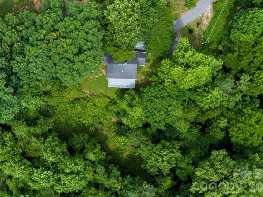 83 View Street, Marion, NC 28752.  MLS# CAR4376299, YatesRealty ID 28919. 