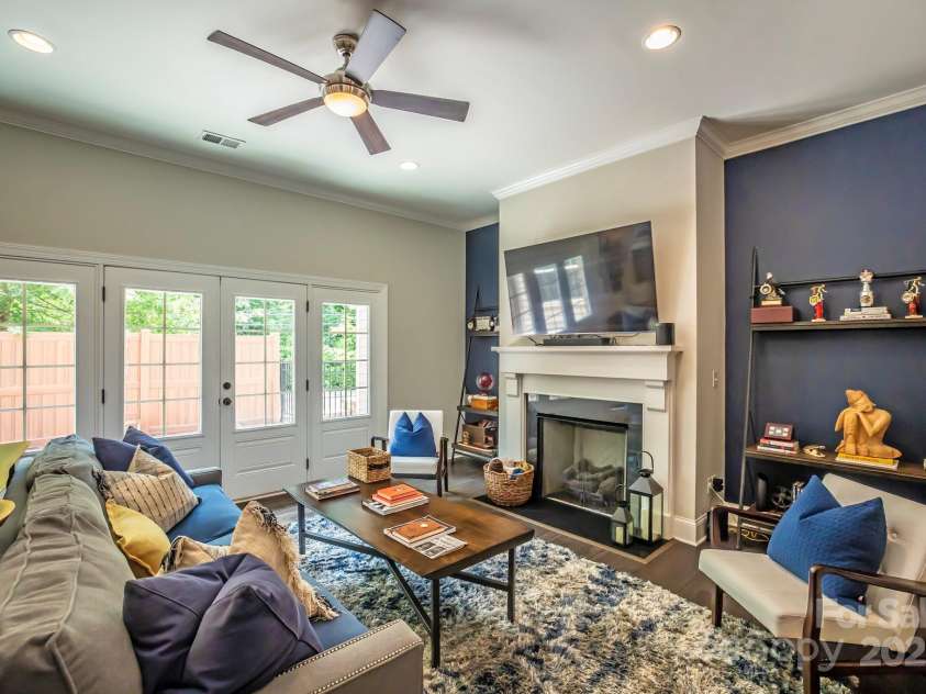 3344 Northampton Drive, Charlotte, NC 28210.  MLS# CAR4286673, YatesRealty ID 28921. 