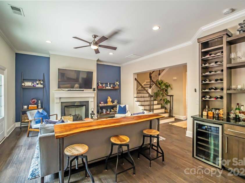 3344 Northampton Drive, Charlotte, NC 28210.  MLS# CAR4286673, YatesRealty ID 28921. 