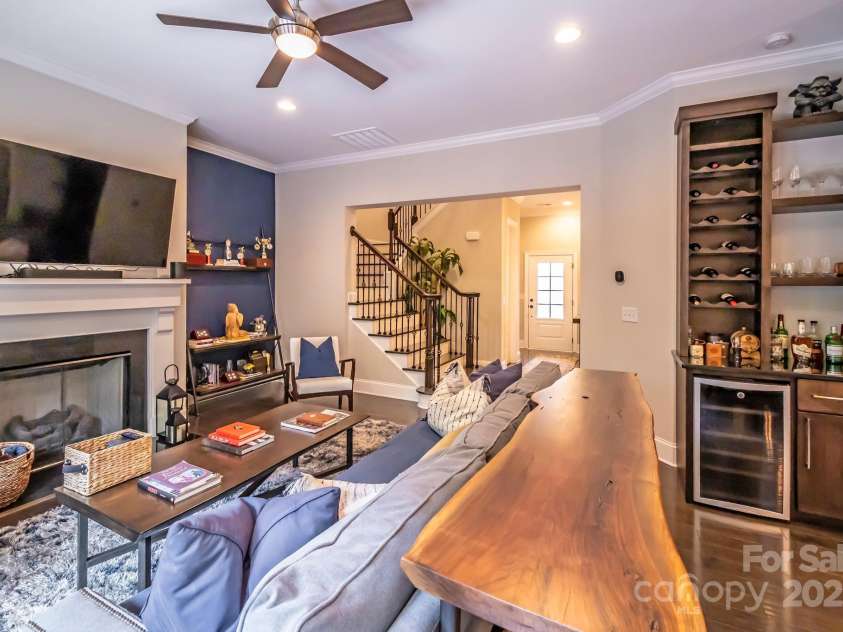 3344 Northampton Drive, Charlotte, NC 28210.  MLS# CAR4286673, YatesRealty ID 28921. 