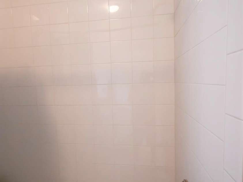 3344 Northampton Drive, Charlotte, NC 28210.  MLS# CAR4286673, YatesRealty ID 28921. Hall Bath