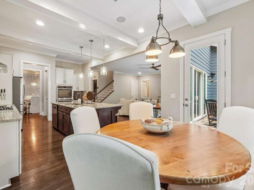1232 Crofton Drive, Waxhaw, NC 28173.  MLS# CAR4383427, YatesRealty ID 28922. 