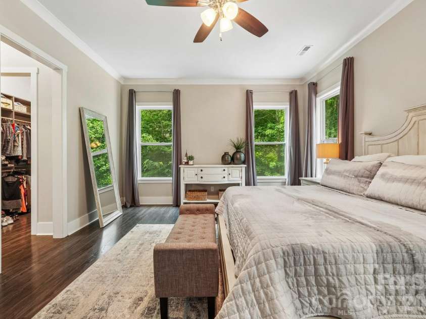 1232 Crofton Drive, Waxhaw, NC 28173.  MLS# CAR4383427, YatesRealty ID 28922. 