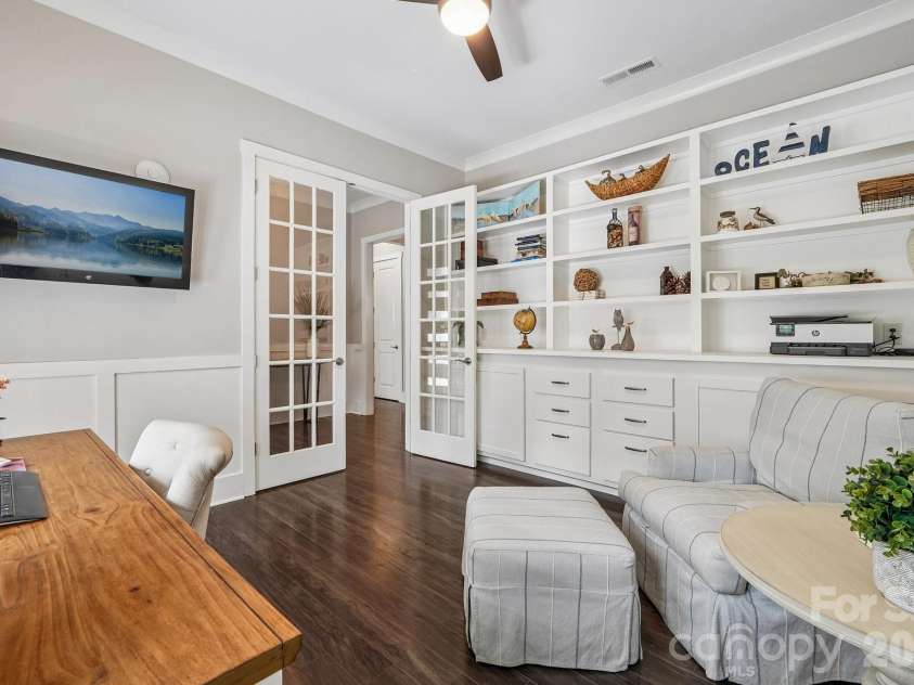 1232 Crofton Drive, Waxhaw, NC 28173.  MLS# CAR4383427, YatesRealty ID 28922. 