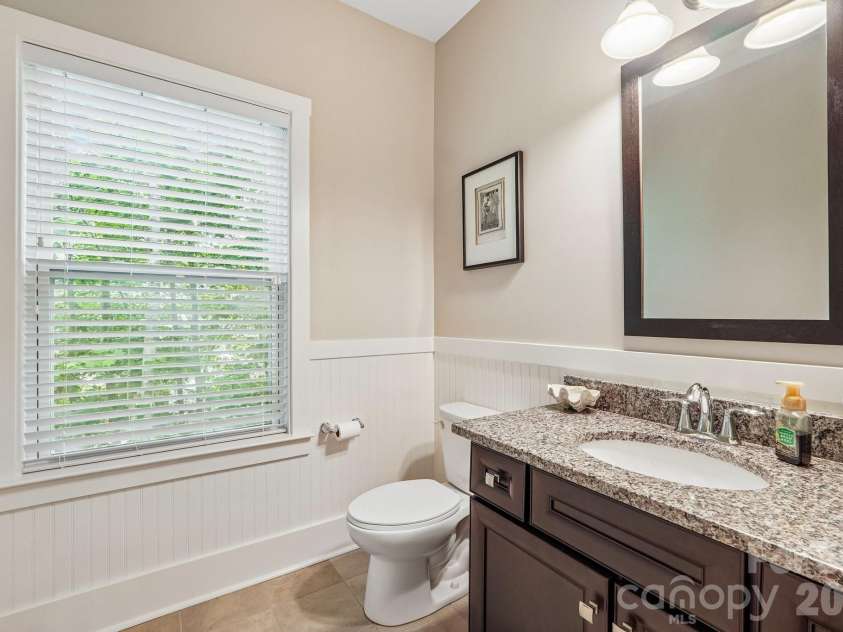 1232 Crofton Drive, Waxhaw, NC 28173.  MLS# CAR4383427, YatesRealty ID 28922. 