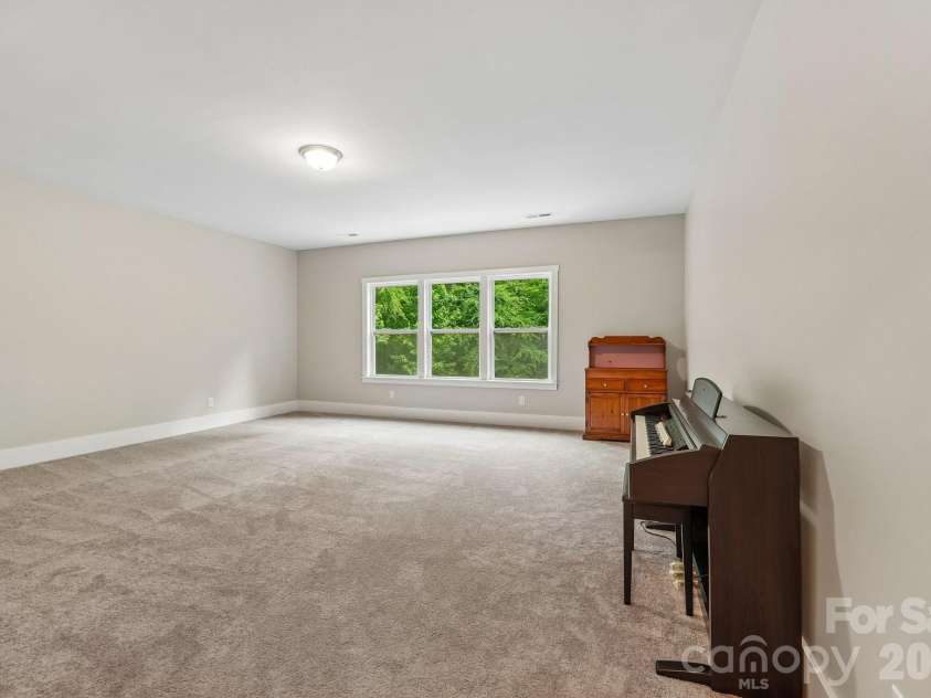 1232 Crofton Drive, Waxhaw, NC 28173.  MLS# CAR4383427, YatesRealty ID 28922. 
