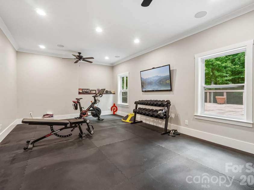 1232 Crofton Drive, Waxhaw, NC 28173.  MLS# CAR4383427, YatesRealty ID 28922. 