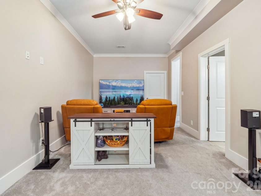1232 Crofton Drive, Waxhaw, NC 28173.  MLS# CAR4383427, YatesRealty ID 28922. 