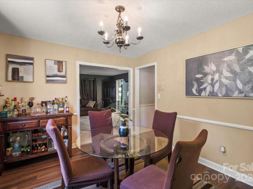 2701 Castes Drive, Pfafftown, NC 27040.  MLS# CAR4258315, YatesRealty ID 28923. 