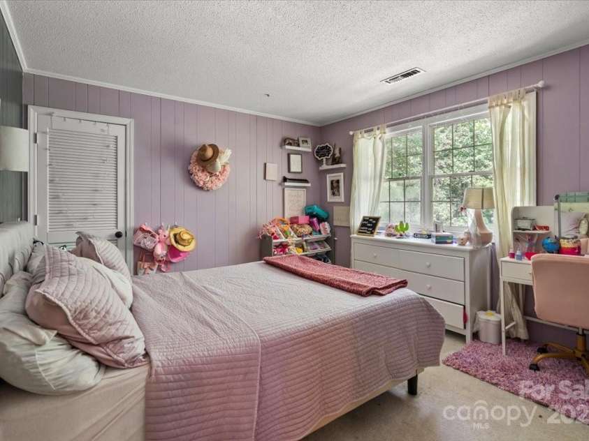 2701 Castes Drive, Pfafftown, NC 27040.  MLS# CAR4258315, YatesRealty ID 28923. 