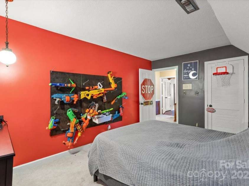 2701 Castes Drive, Pfafftown, NC 27040.  MLS# CAR4258315, YatesRealty ID 28923. 