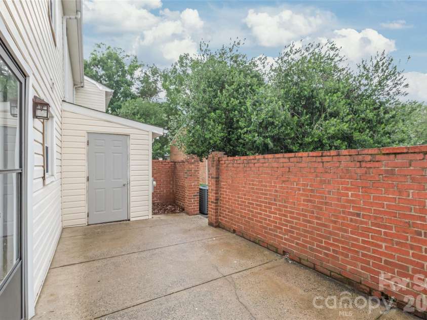 11007 Park Road, Charlotte, NC 28226.  MLS# CAR4388307, YatesRealty ID 28924. Additional Back Patio View