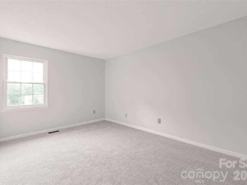 11007 Park Road, Charlotte, NC 28226.  MLS# CAR4388307, YatesRealty ID 28924. Secondary Bedroom
