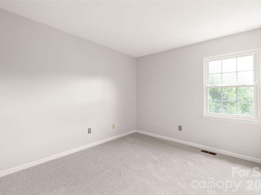 11007 Park Road, Charlotte, NC 28226.  MLS# CAR4388307, YatesRealty ID 28924. Secondary Bedroom