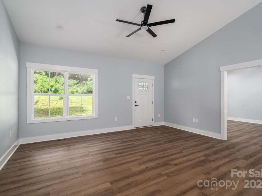 1466 7th Street, Newton, NC 28658.  MLS# CAR4283167, YatesRealty ID 28926. 