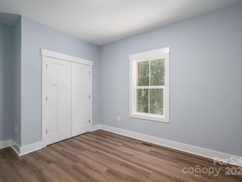 1466 7th Street, Newton, NC 28658.  MLS# CAR4283167, YatesRealty ID 28926. 