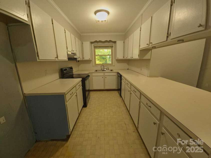 109 Phil Court, Fort Mill, SC 29715.  MLS# CAR4266469, YatesRealty ID 28928. 