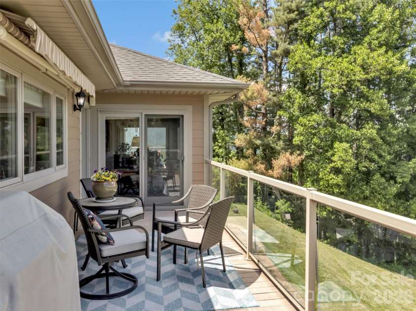 830 Trials Gap Drive, Waynesville, NC 28786.  MLS# CAR4384986, YatesRealty ID 28928. 