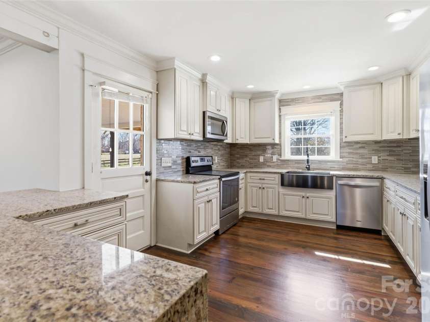 7717 Lancaster Highway, Waxhaw, NC 28173.  MLS# CAR4362423, YatesRealty ID 28929. 