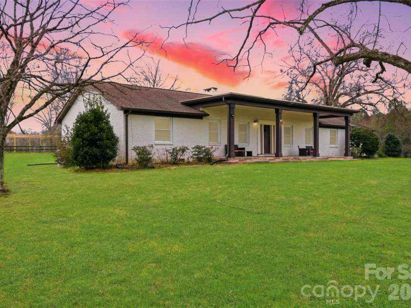 7717 Lancaster Highway, Waxhaw, NC 28173.  MLS# CAR4362423, YatesRealty ID 28929. 