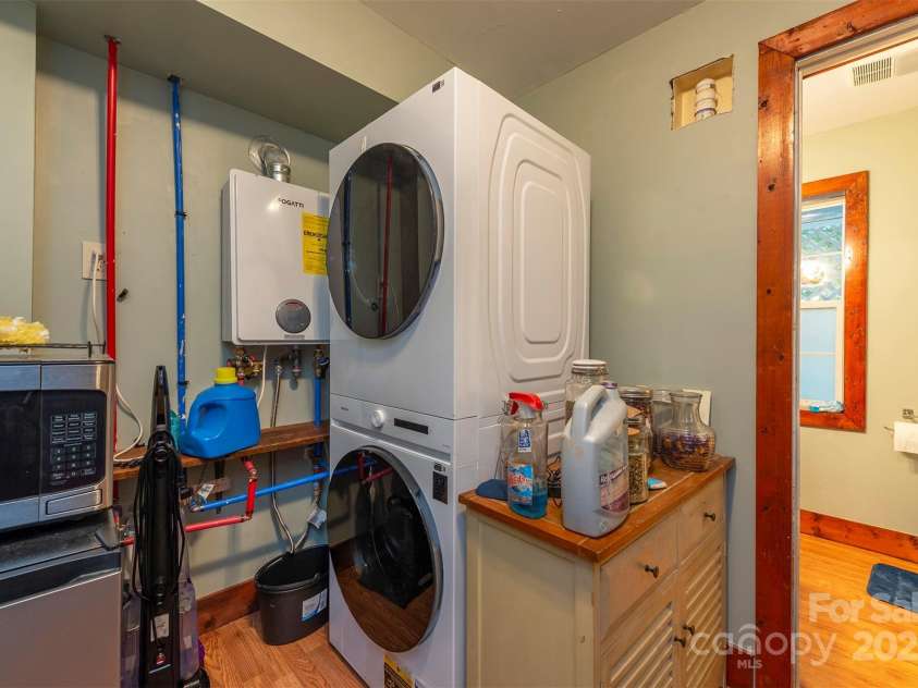 3755 Broad Street, Clyde, NC 28721.  MLS# CAR4308852, YatesRealty ID 2893. 