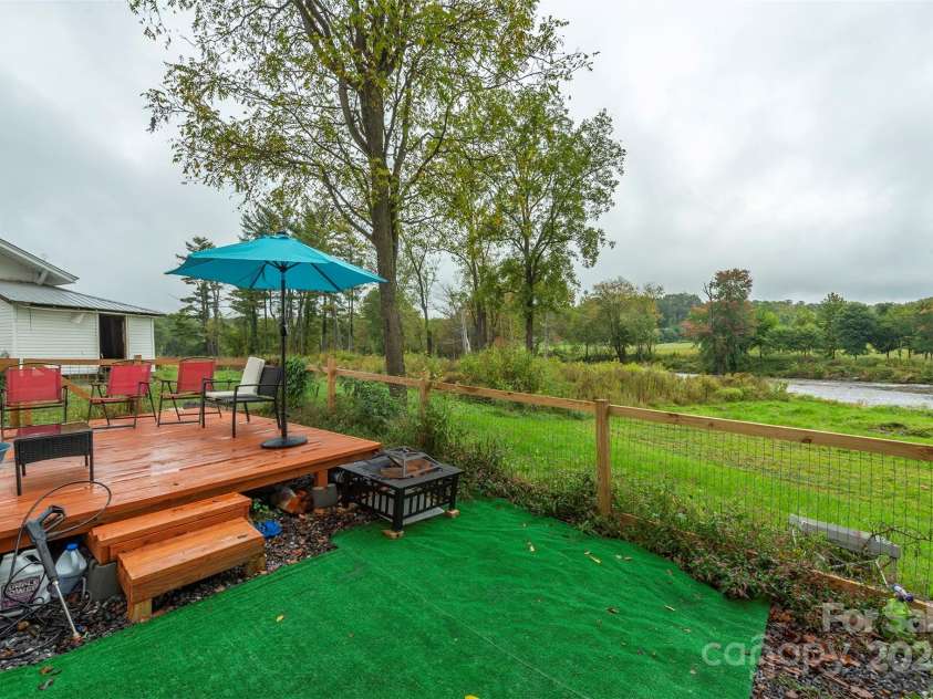 3755 Broad Street, Clyde, NC 28721.  MLS# CAR4308852, YatesRealty ID 2893. 