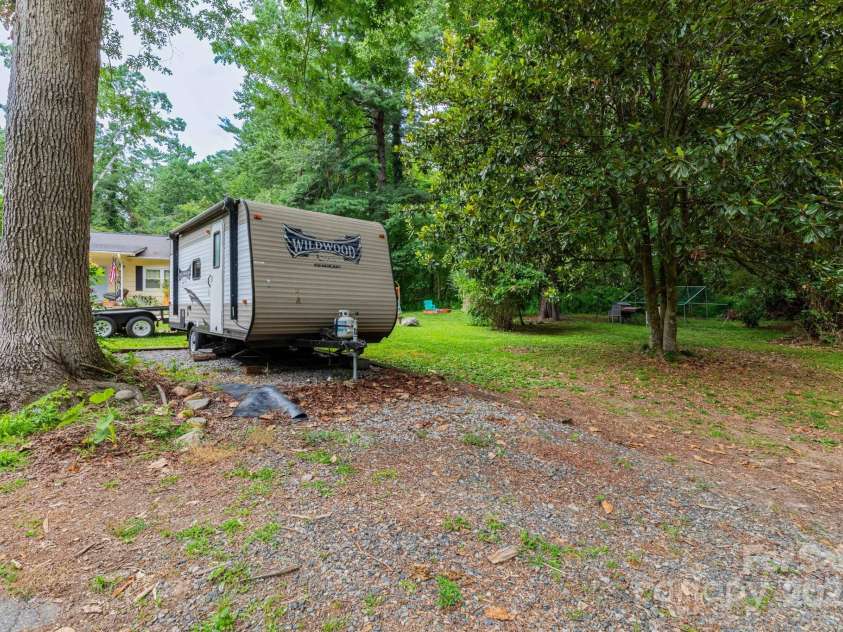 229 Ewart Drive, Hendersonville, NC 28739.  MLS# CAR4276443, YatesRealty ID 28930. Space to park your RV/Camper or extra cars!